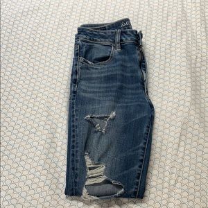 American eagle blue ripped jeans